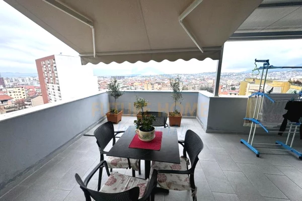 Shtepi ne shitje Apartament ne Tirane, 1+1, Mobilimi E mobiluar, Pagesa 160,000  Euro.
