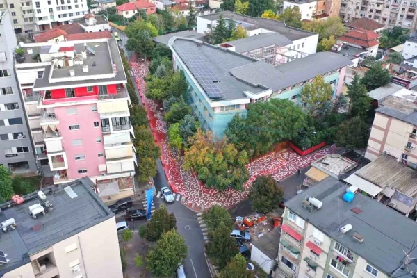 Business Property in Sale 1+1 in Tirana - 628,400 Euro