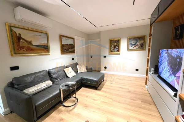 Shtepi me qera Apartament ne Tirane, 2+1, Mobilimi E mobiluar, Pagesa 1,500  Euro.