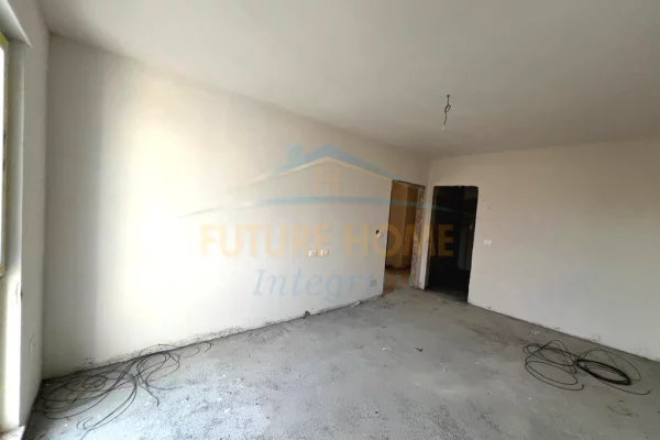 Appartamento in vendita a Tirana 2+1, Vuoto