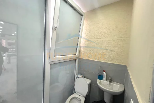 Ambient biznesi me qera 1+1 ne Tirane - 1,250 Euro