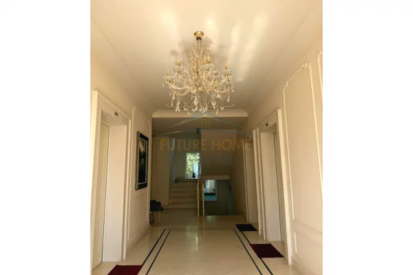 Shtepi me qera Apartament ne Tirane, 2+1, Mobilimi E mobiluar, Pagesa 2,200  Euro.