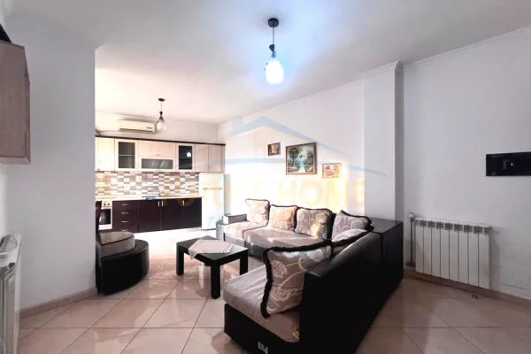 Shtepi me qera Apartament ne Tirane, 1+1, Mobilimi E mobiluar, Pagesa 45,000  Leke.