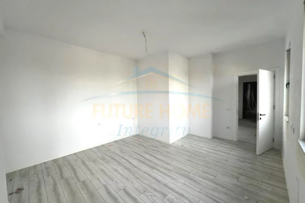 Appartamento in vendita a Tirana 2+1, Vuoto