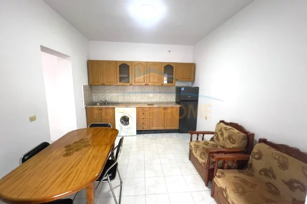 Shtepi me qera Apartament ne Tirane, 1+1, Mobilimi E mobiluar, Pagesa 45,000  Leke.