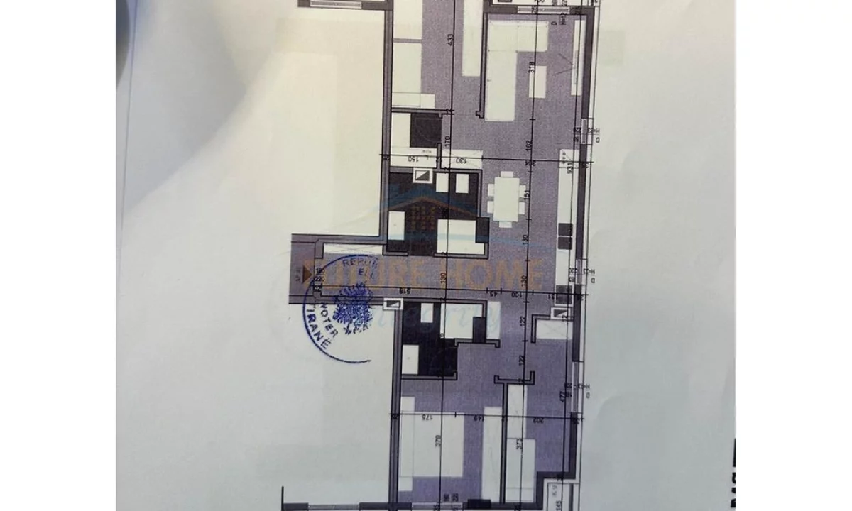 Shtepi ne shitje Apartament ne Tirane, 3+1, Mobilimi Bosh, pa mobiluar, Pagesa 273,500  Euro.