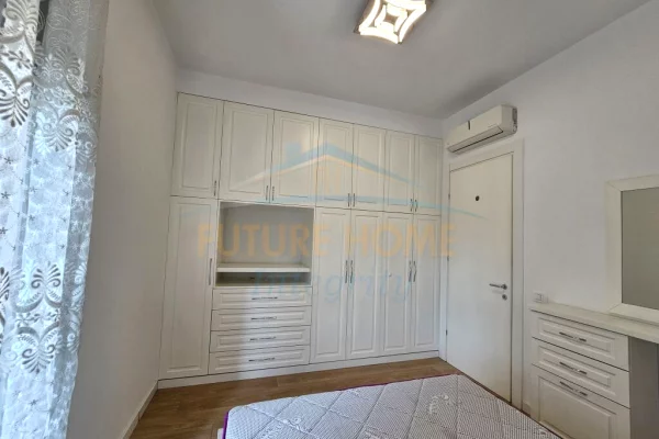 Shtepi me qera Apartament ne Tirane, 2+1, Mobilimi E mobiluar, Pagesa 1,200  Euro.