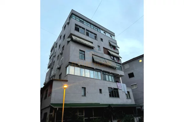 Shtepi ne shitje 1+1 ne Tirane - 160,000 Euro