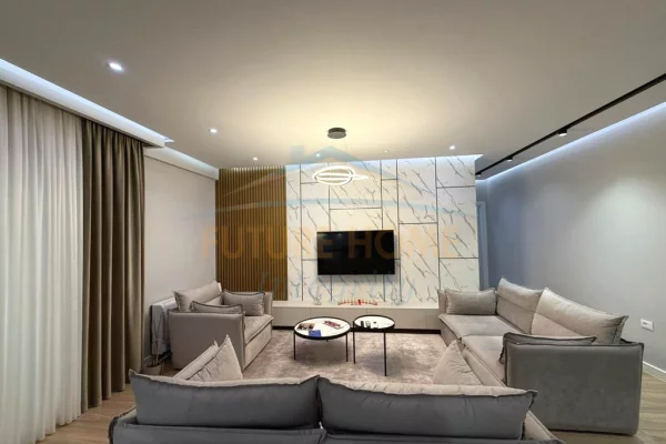 Shtepi ne shitje Apartament ne Tirane, 3+1, Mobilimi E mobiluar, Pagesa 325,000  Euro.
