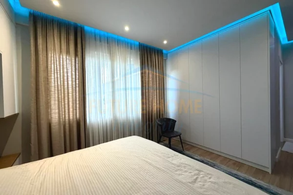 Shtepi ne shitje Apartament ne Tirane, 3+1, Mobilimi E mobiluar, Pagesa 325,000  Euro.