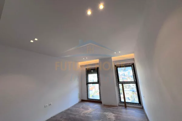 Shtepi ne shitje Apartament ne Tirane, 2+1, Mobilimi Bosh, pa mobiluar, Pagesa 179,000  Euro.