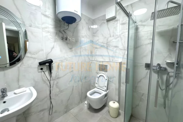 Shtepi ne shitje Apartament ne Tirane, 2+1, Mobilimi E mobiluar, Pagesa 265,000  Euro.