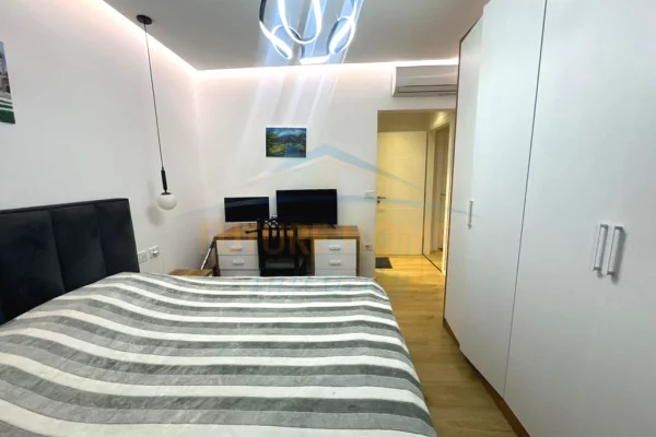 Shtepi ne shitje Apartament ne Tirane, 2+1, Mobilimi E mobiluar, Pagesa 265,000  Euro.