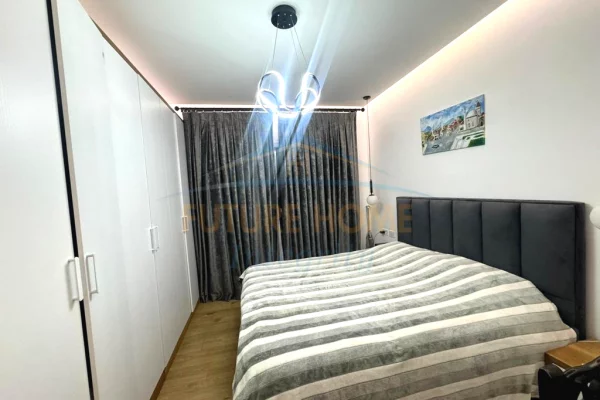 Shtepi ne shitje Apartament ne Tirane, 2+1, Mobilimi E mobiluar, Pagesa 265,000  Euro.