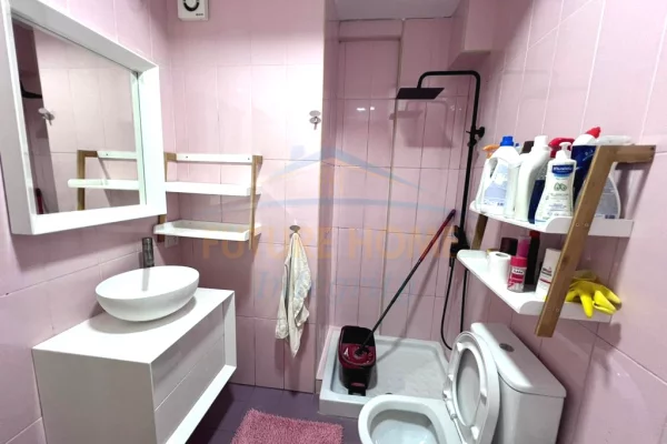 Shtepi me qera Apartament ne Tirane, 1+1, Mobilimi E mobiluar, Pagesa 50,000  Leke.