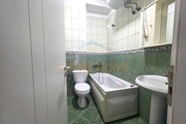 Shtepi me qera Apartament ne Tirane, 2+1, Mobilimi E mobiluar, Pagesa 650  Euro.
