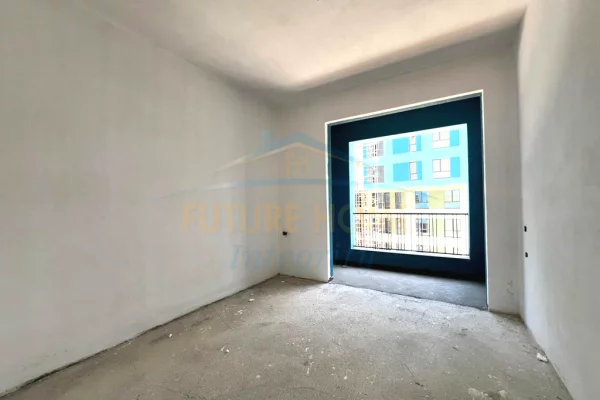 Shtepi ne shitje Apartament ne Tirane, 2+1, Mobilimi Bosh, pa mobiluar, Pagesa 158,000  Euro.