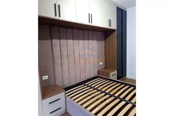 Shtepi me qera Apartament ne Tirane, 1+1, Mobilimi E mobiluar, Pagesa 450  Euro.
