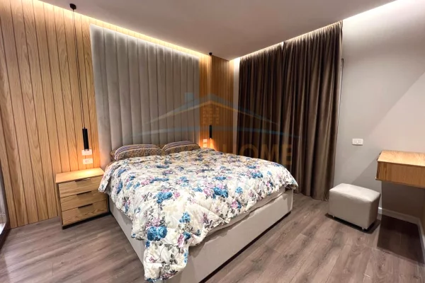 Shtepi ne shitje Apartament ne Tirane, 2+1, Mobilimi E mobiluar, Pagesa 260,000  Euro.