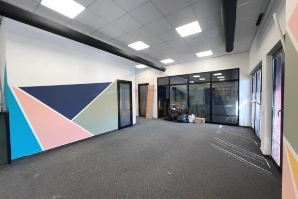 Qera, Ambient Biznesi, Farmacia 10, Tirane.