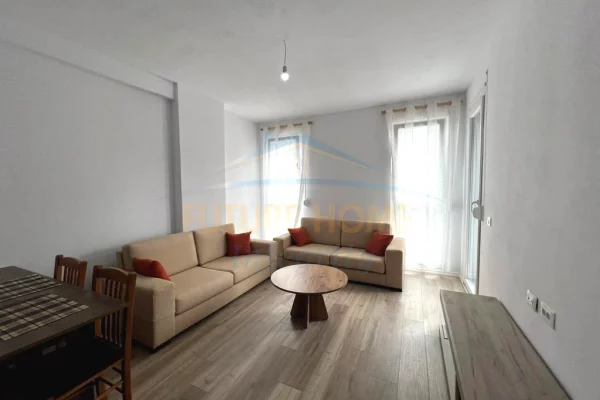 Qera, Apartament 2+1+2, Komleksi Univers City, Tiranë.