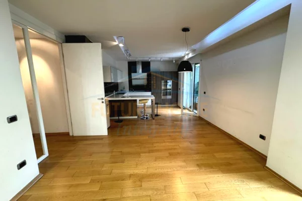 Casa in affitto 3+1 a Tirana - 2,000 Euro