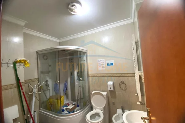 Qera, Ambient Biznesi, Myslym Shyri, Tirane.prane Drejtorise Policse.