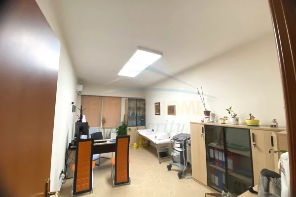 Business Property for Rent 1+1 in Tirana - 60,000 Euro