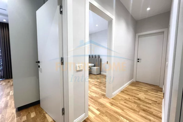 Shtepi ne shitje Apartament ne Tirane, 2+1, Mobilimi E mobiluar, Pagesa 310,000  Euro.