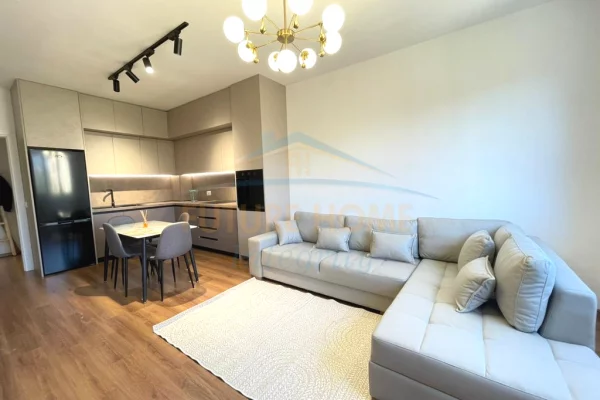 Shtepi me qera 1+1 ne Tirane - 750 Euro