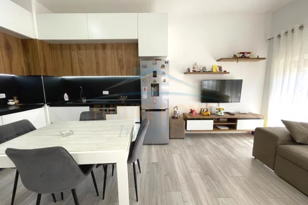 Shtepi ne shitje 2+1 ne Tirane - 155,000 Euro