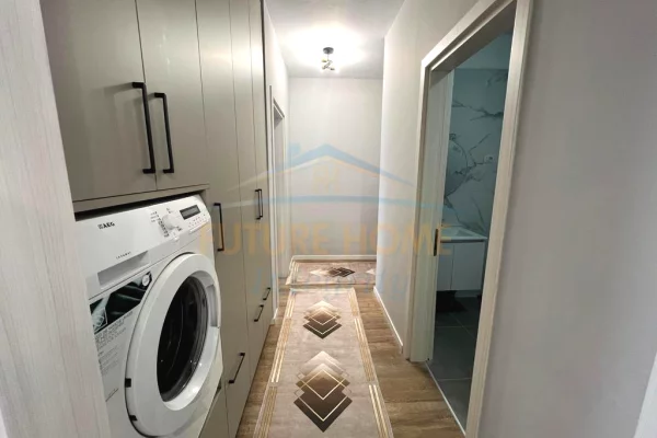 Shtepi me qera Apartament ne Tirane, 1+1, Mobilimi E mobiluar, Pagesa 680  Euro.