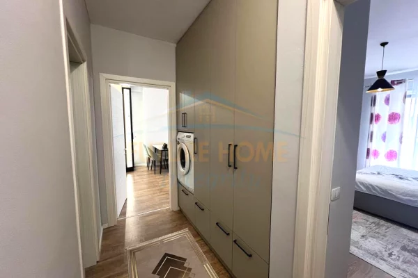 Shtepi me qera Apartament ne Tirane, 1+1, Mobilimi E mobiluar, Pagesa 680  Euro.