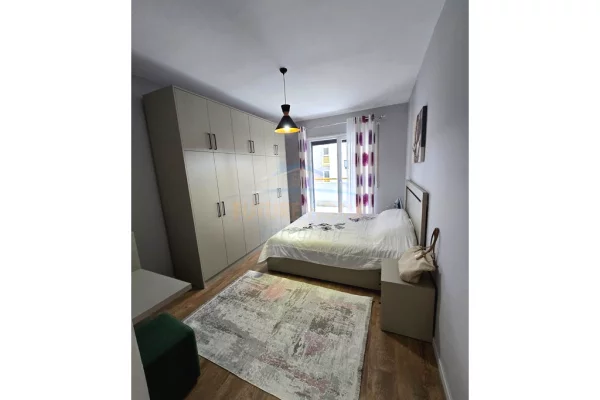 Shtepi me qera Apartament ne Tirane, 1+1, Mobilimi E mobiluar, Pagesa 680  Euro.