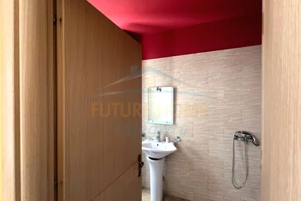 Shtepi me qera Apartament ne Tirane, 2+1, Mobilimi E mobiluar, Pagesa 570  Euro.