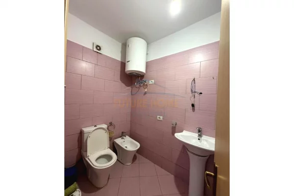 Shtepi me qera Apartament ne Tirane, 2+1, Mobilimi E mobiluar, Pagesa 546  Euro.