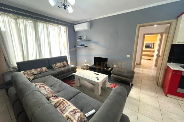 Shtepi me qera 2+1 ne Tirane - 570 Euro