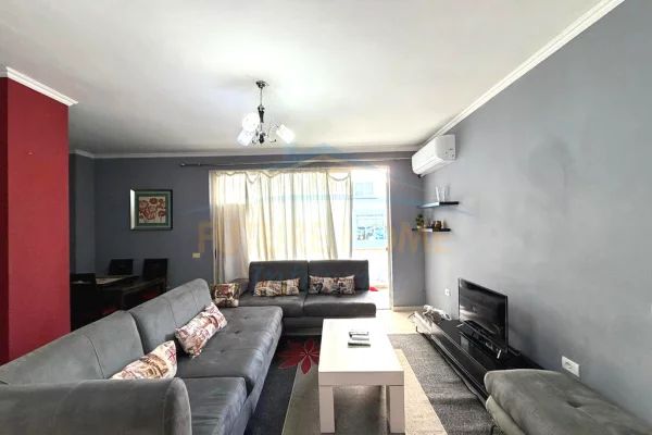 Shtepi me qera 2+1 ne Tirane - 546 Euro