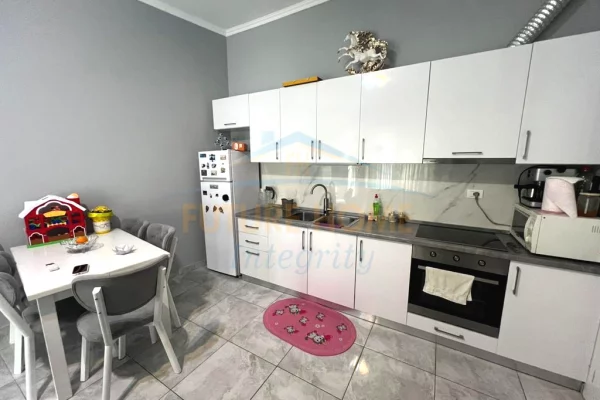 Apartment for sale in Tirana 2+1, Furnished