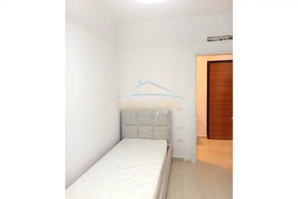 Shtepi me qera Apartament ne Tirane, 2+1, Mobilimi E mobiluar, Pagesa 700  Euro.
