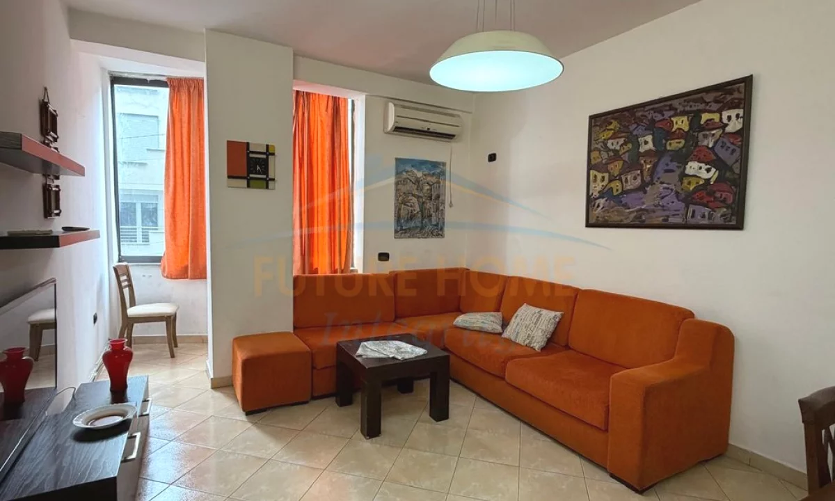 Shtepi ne shitje Apartament ne Tirane, 2+1, Mobilimi Bosh, pa mobiluar, Pagesa 135,000  Euro.