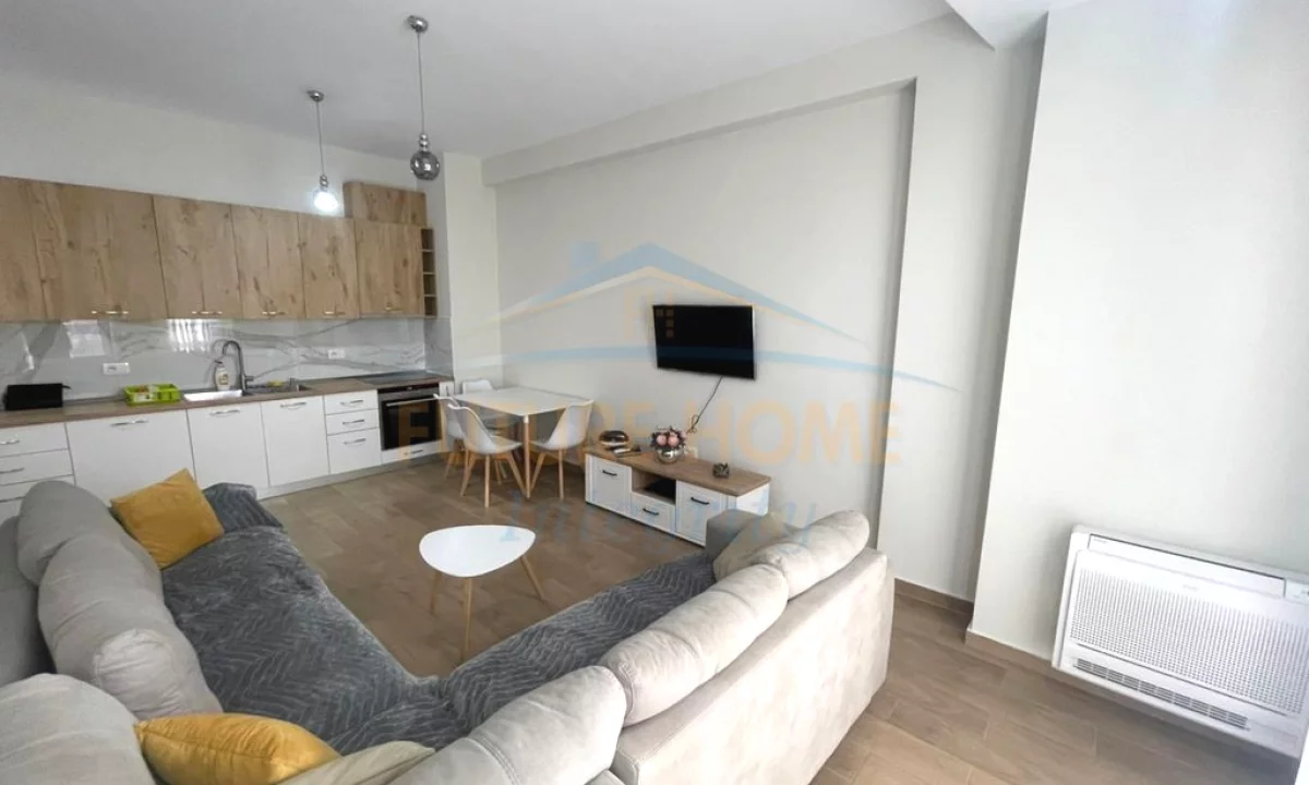 Shtepi me qera Apartament ne Tirane, 1+1, Mobilimi E mobiluar, Pagesa 700  Euro.