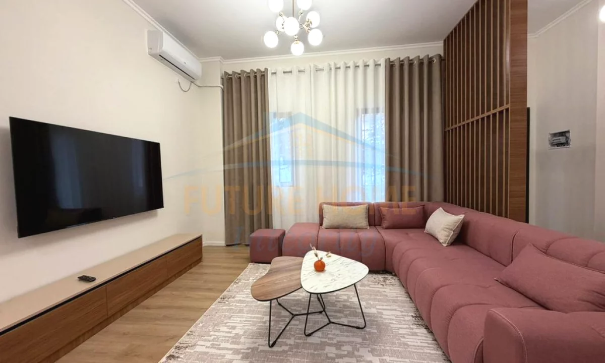 Shtepi ne shitje Apartament ne Tirane, 2+1, Mobilimi E mobiluar, Pagesa 148,000  Euro.