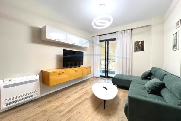 Shtepi me qera Apartament ne Tirane, 2+1, Mobilimi E mobiluar, Pagesa 1,250  Euro.