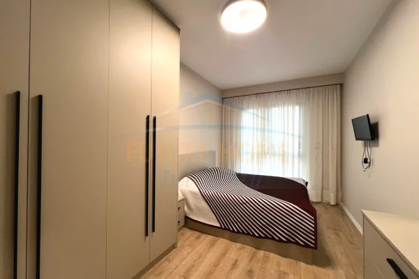 Shtepi me qera Apartament ne Tirane, 2+1, Mobilimi E mobiluar, Pagesa 1,250  Euro.