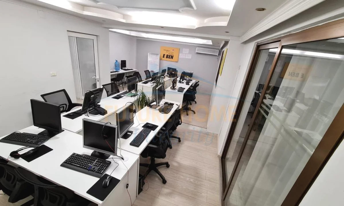 Qera, Ambient Biznesi, Blloku, Tirane.