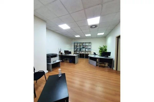 Qera, Ambient Biznesi, Qender, Tirane.