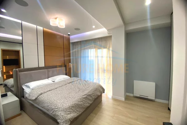 Shtepi me qera Apartament ne Tirane, 4+1, Mobilimi E mobiluar, Pagesa 3,200  Euro.