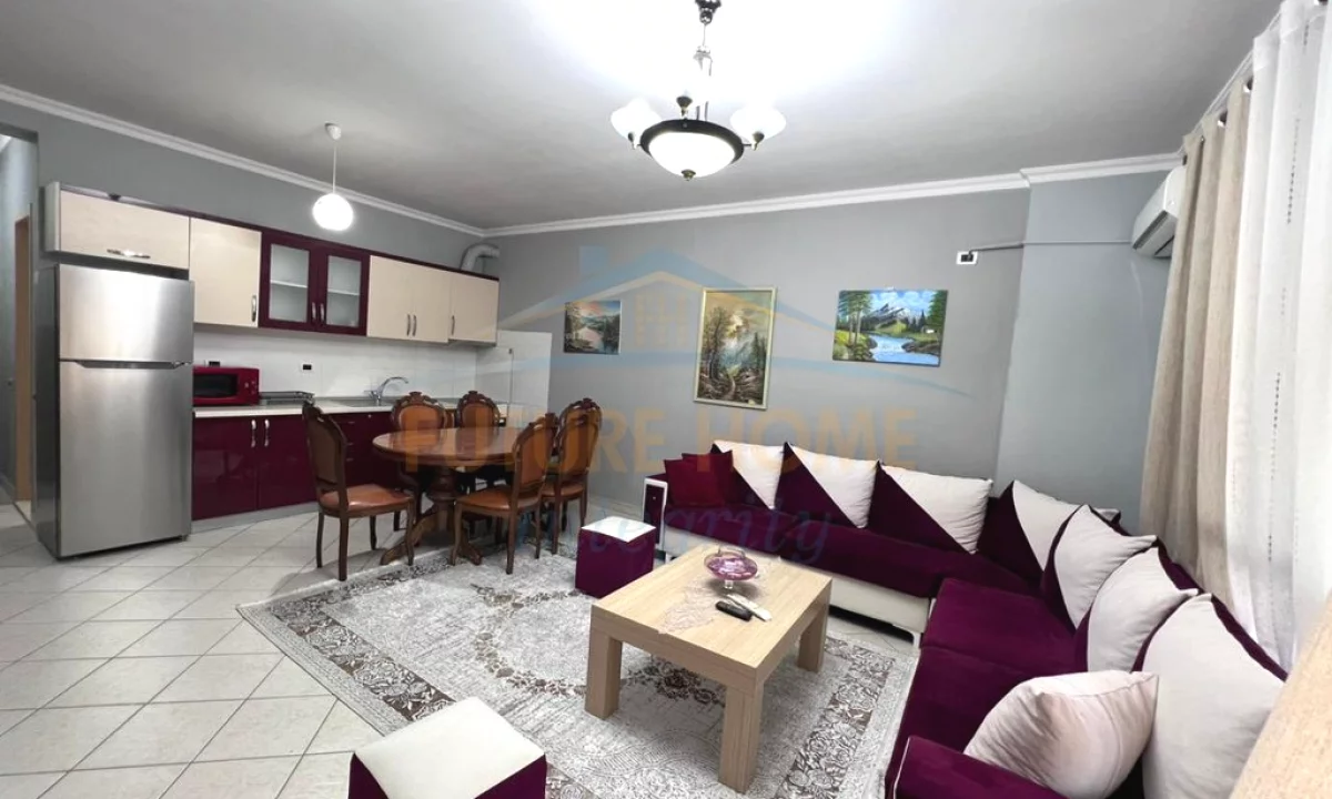 Appartamento in affitto a Tirana 2+1, Arredato