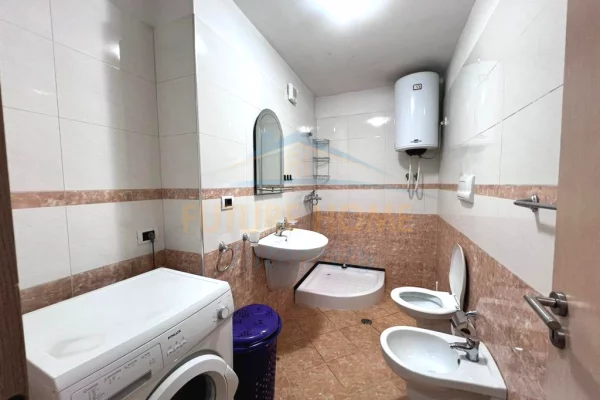 Appartamento in affitto a Tirana 2+1, Arredato